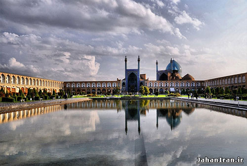 Naghshe Jahan Square Isfahan modified.jpg